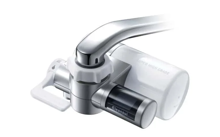 เครื่องกรองน้ำติดหัวก๊อก Cleansui EF101 สวมที่ปลายก๊อกน้ำในครัว